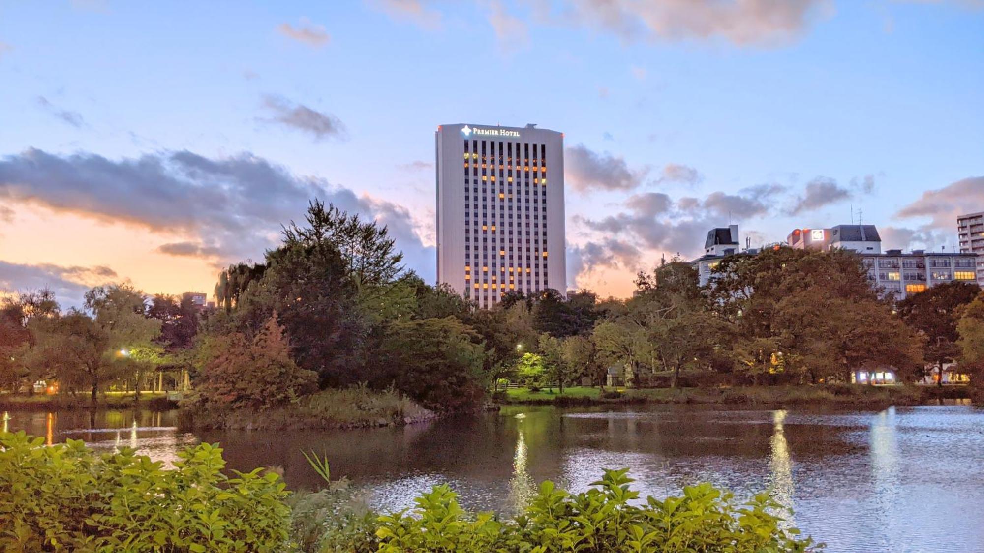 Premier Hotel Nakajima Park Sapporo Exterior foto The hotel in 2018